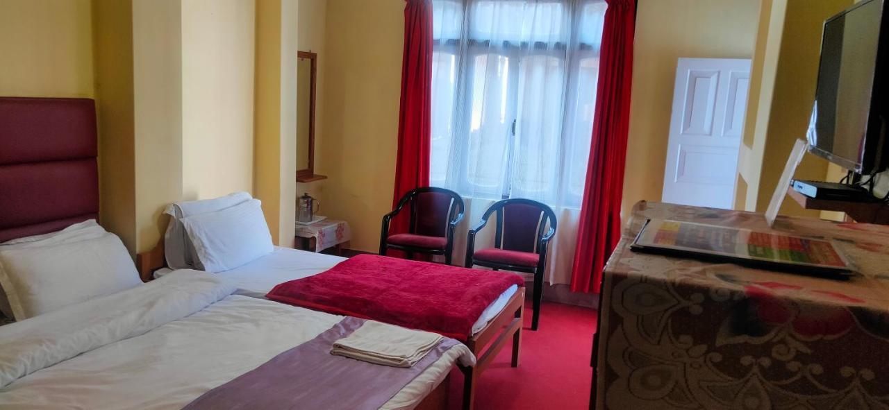 Hotel Nathula Гангток Екстериор снимка
